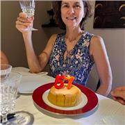 Ex alumna del Colegio Alemán / clases de alemán e inglés. Especializada en clases de apoyo para alumnos de primaria y adultos